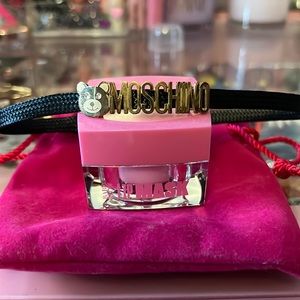 Moschino Chocker necklace ! So cute!!